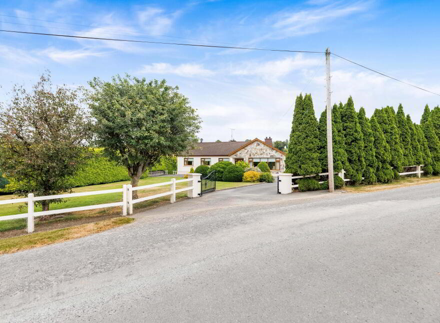 Fintully, Clontibret, H18FK40