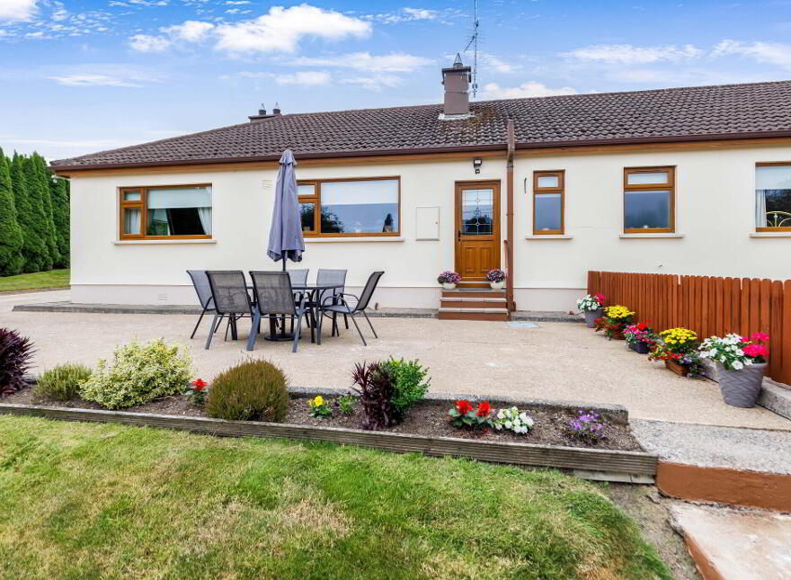 Fintully, Clontibret, H18FK40