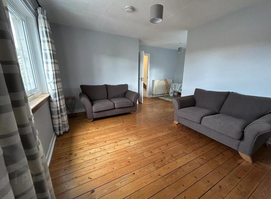 1 South Gyle Loan, Edinburgh, EH12 9EN