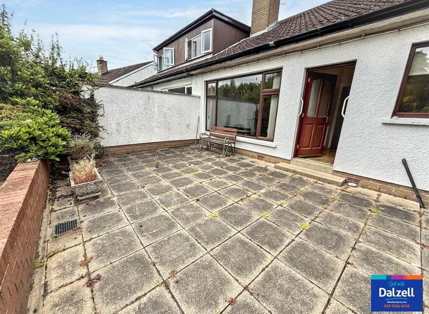 41 Woodland Park, Lisburn, BT28 1LQ