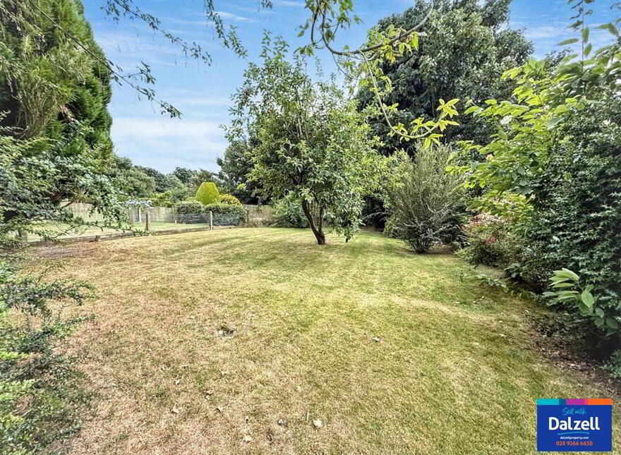 41 Woodland Park, Lisburn, BT28 1LQ