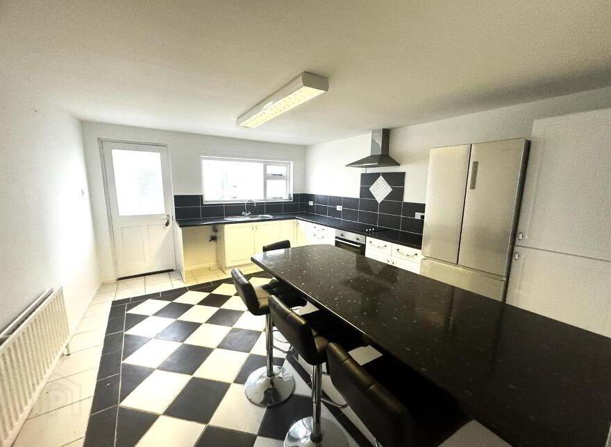 21 Main Street, Dundrum, BT33 0LU