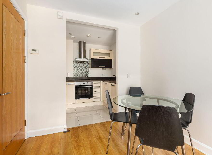 Apartment 2 Ardavon Hall, Hazelbrook Square, Churchtown, Churchtown, D14PR44