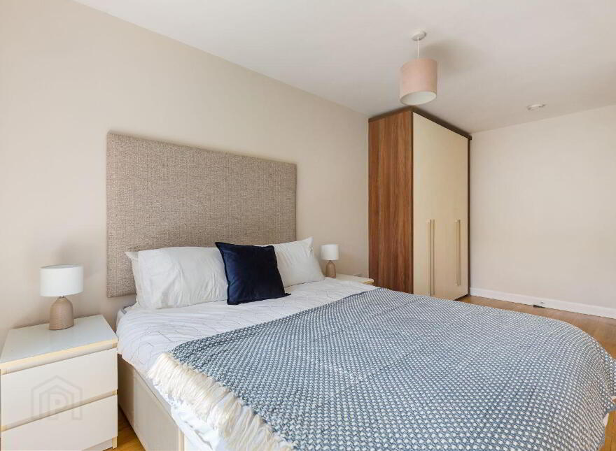 Apartment 2 Ardavon Hall, Hazelbrook Square, Churchtown, Churchtown, D14PR44