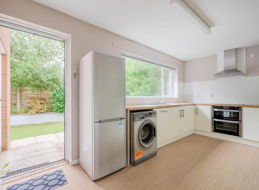 4 Strathyre Park, Belfast, BT10 0AZ