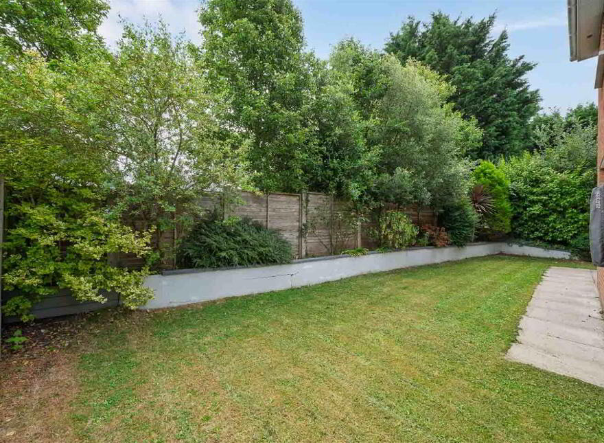 4 Strathyre Park, Belfast, BT10 0AZ