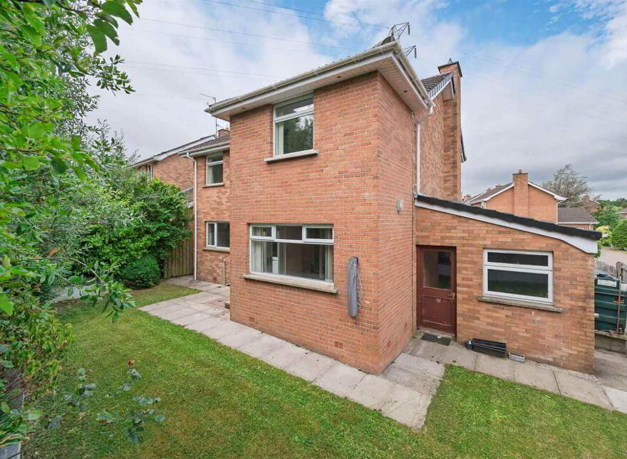 4 Strathyre Park, Belfast, BT10 0AZ