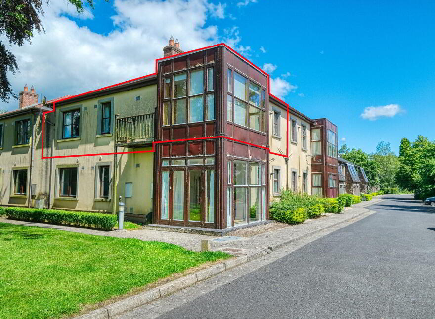 16 Saint Albans, Battery Road, N39A218