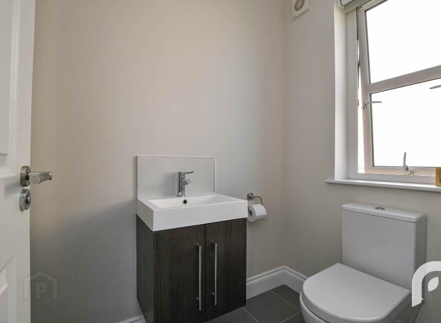 52 Hartley Hall Green, Greenisland, Carrickfergus, BT38 8FU
