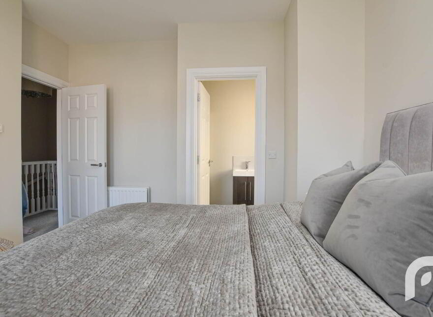 52 Hartley Hall Green, Greenisland, Carrickfergus, BT38 8FU