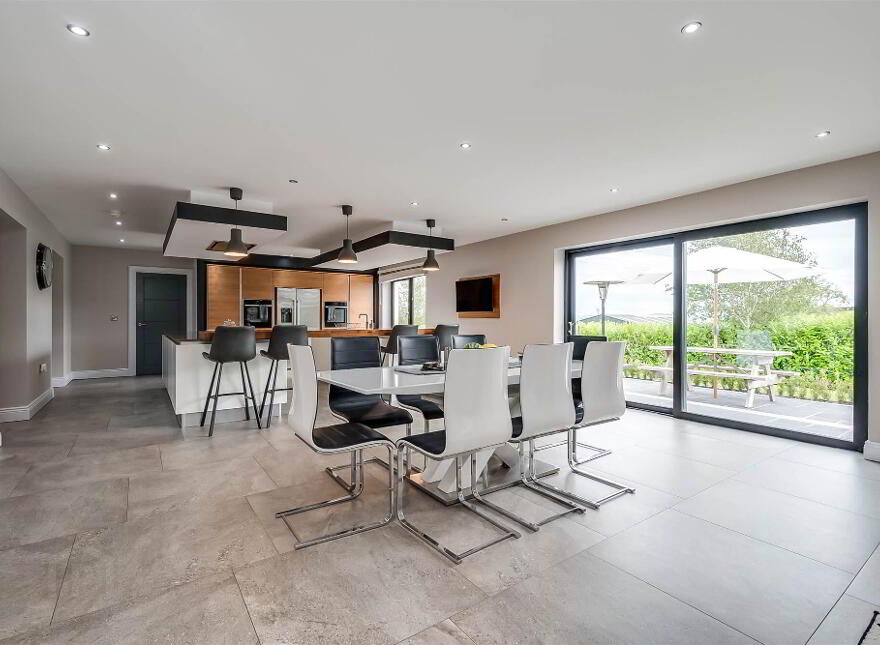 6A Oldpark Road, Lisburn, BT28 3QT
