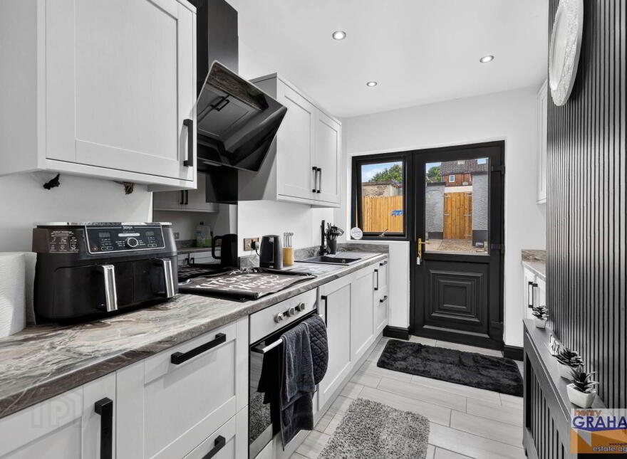 150 Moira Road, Lisburn, BT28 1RP