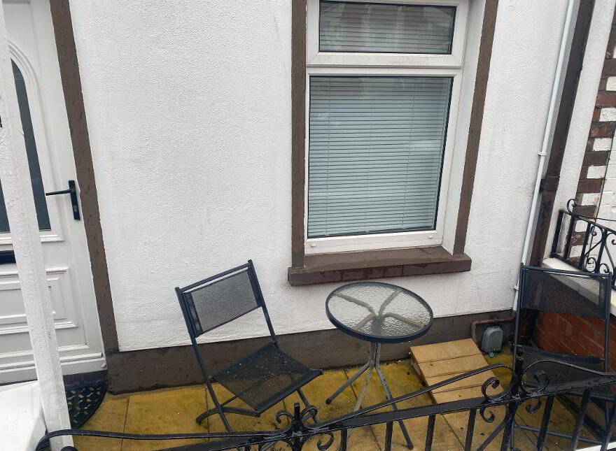 32 Runnymede Parade, Tates Avenue, Belfast South, Belfast, BT12 6NF