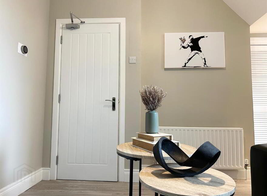 Room 5, 46 Portmore Street, Portadown, Craigavon, BT62 3NF
