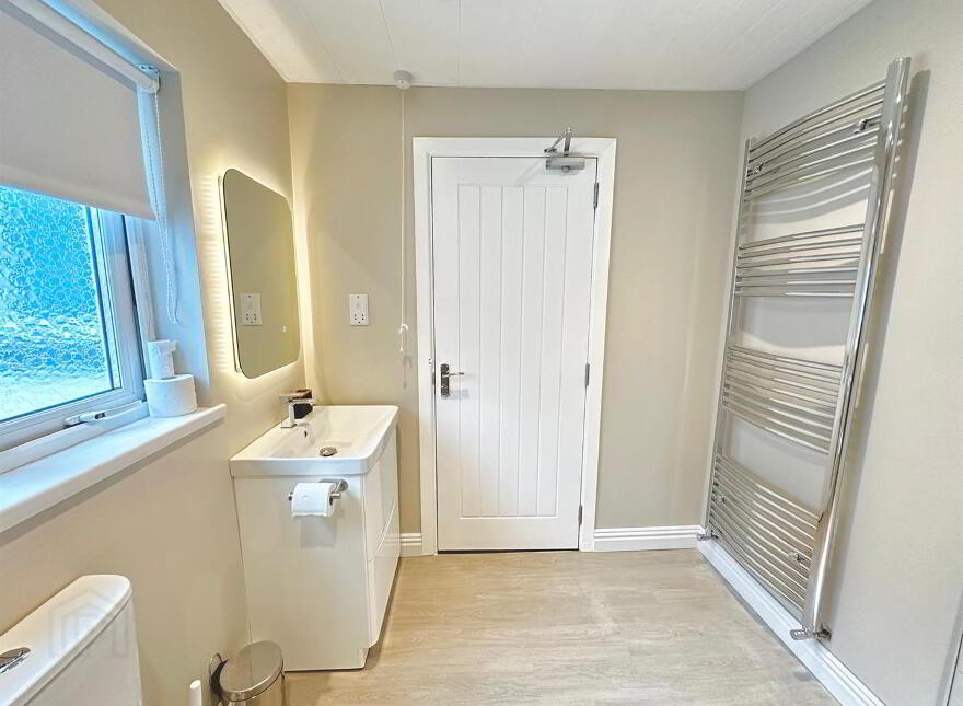 Room 5, 46 Portmore Street, Portadown, Craigavon, BT62 3NF