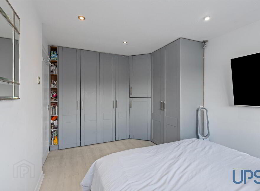 55 Orchardville Gardens, Belfast, BT10 0JU