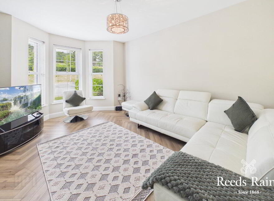 17 Scrabo Heights, Newtownards, BT23 4AG