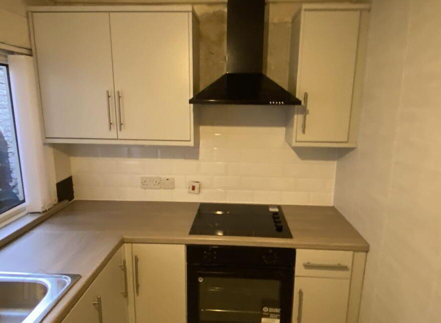 18 Woodvale Avenue, Belfast, BT13 3EW
