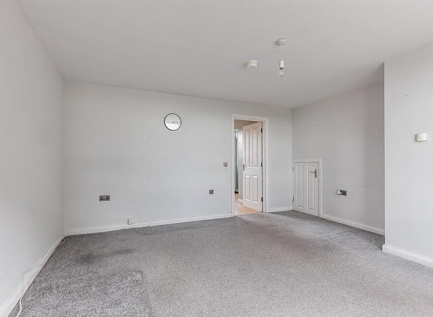 18 Rathfern Way, Newtownabbey, BT36 6BX