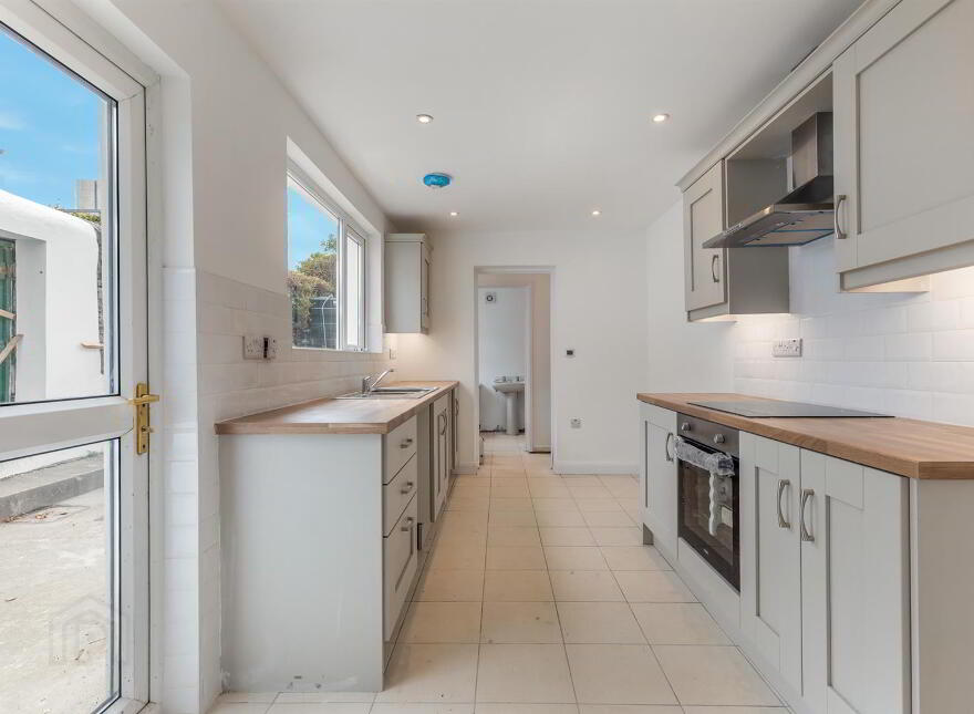 32 Killaughey Road, Donaghadee, BT21 0BL