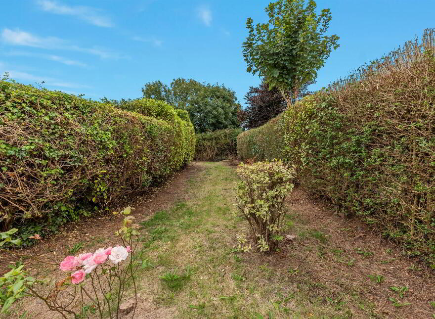 32 Killaughey Road, Donaghadee, BT21 0BL