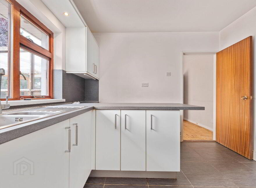 5 Cloonavin Park, Coleraine, BT52 1RU