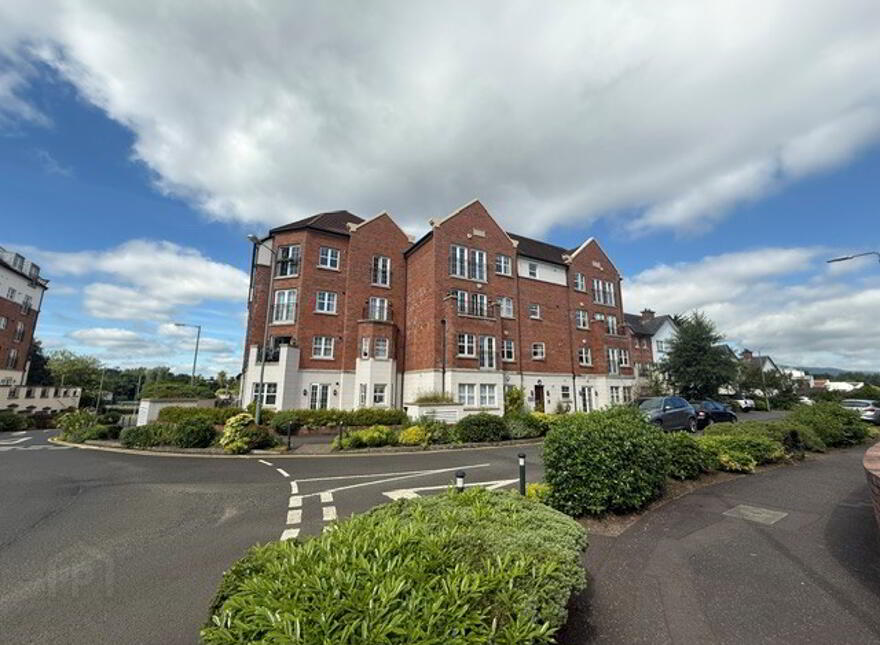 Apt 30, 19 Bridge House, Wellington Square, Belfast, BT7 3LL