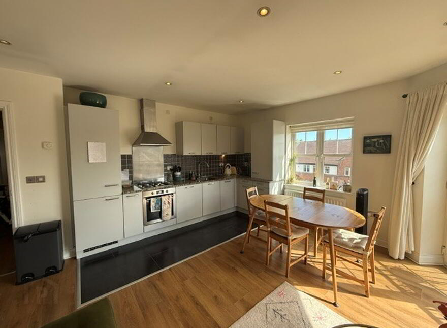 Apt 30, 19 Bridge House, Wellington Square, Belfast, BT7 3LL