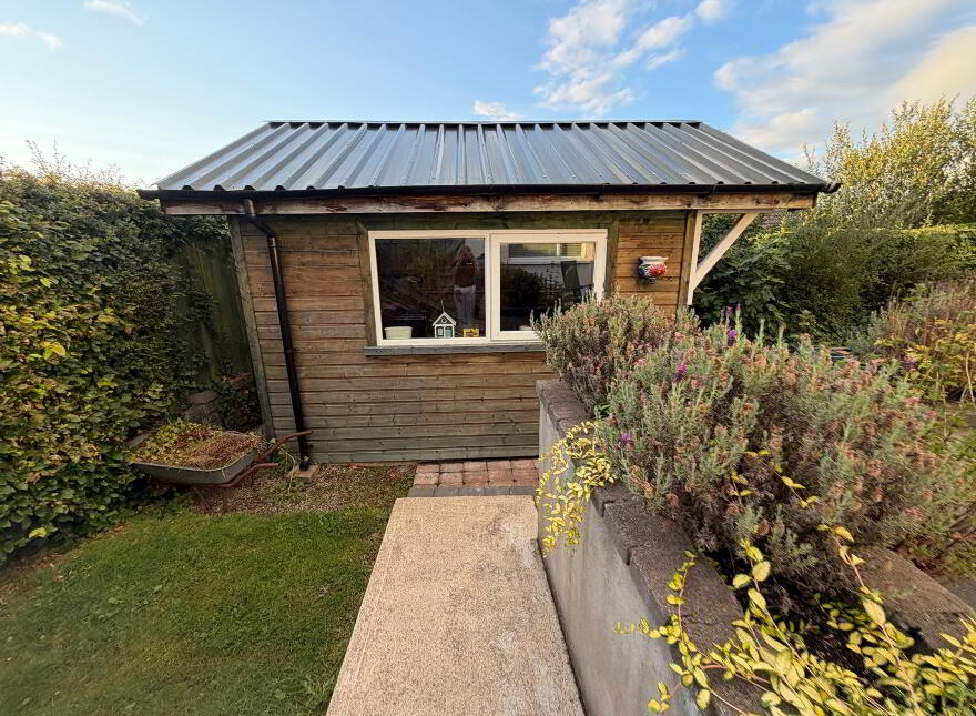 14 Ashgrove Park, Strabane, BT82 9EG