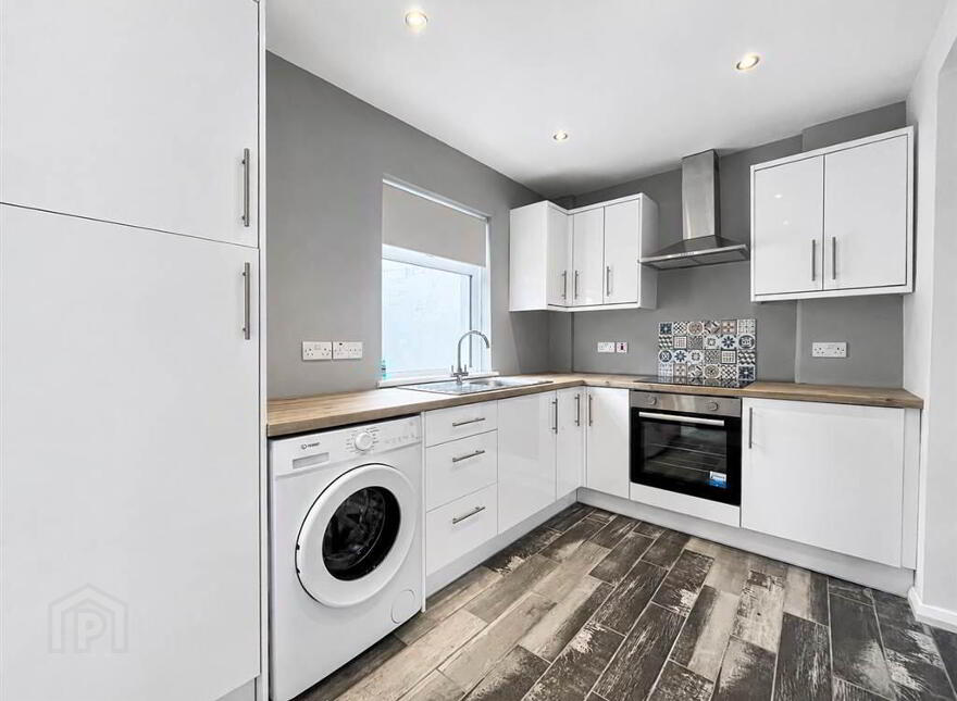 94 Abetta Parade, Belfast, BT5 5LA