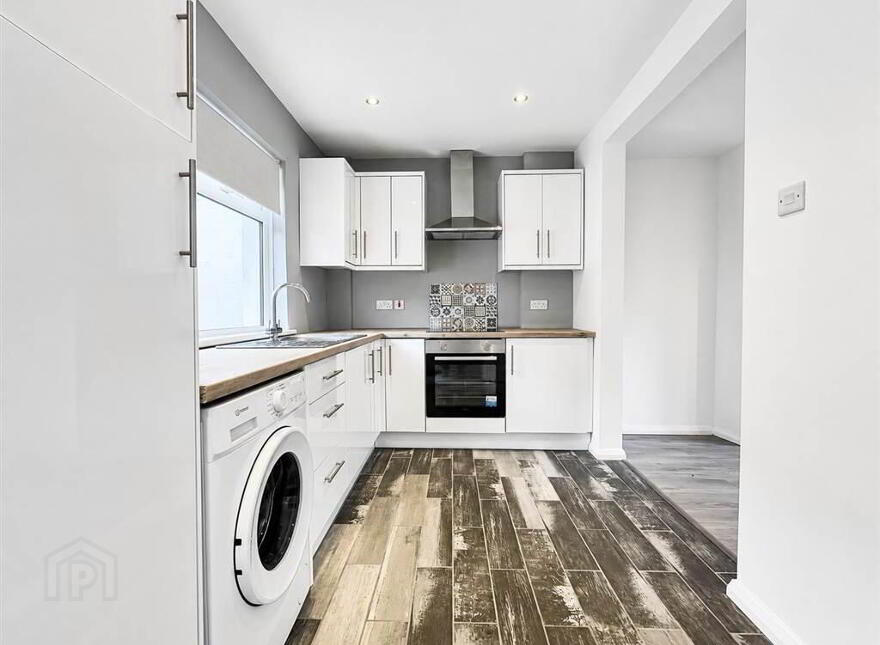 94 Abetta Parade, Belfast, BT5 5LA