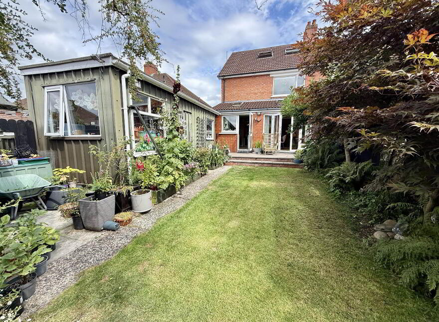 46 Stirling Avenue, Cregagh, Belfast, BT6 9LP