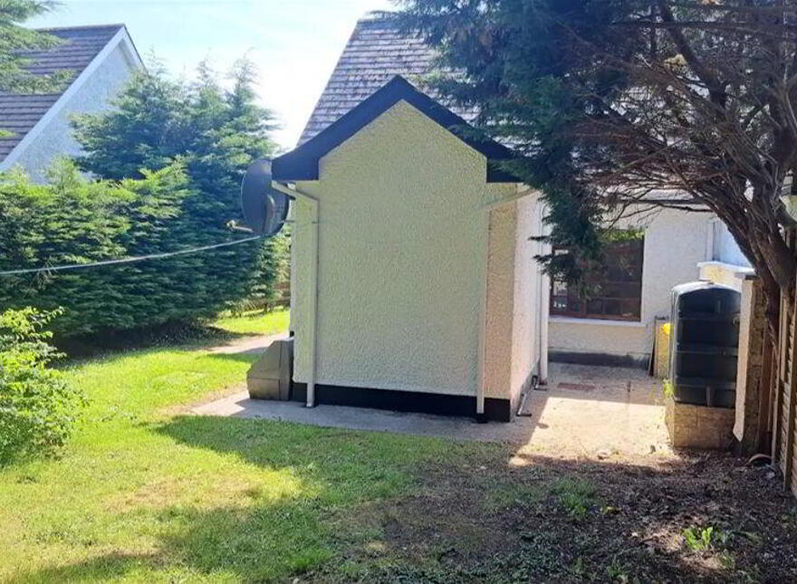 2 Woodlands Avenue, Dromahair, F91YE29