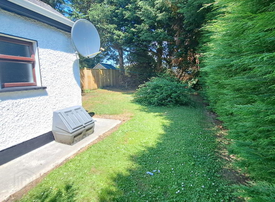 2 Woodlands Avenue, Dromahair, F91YE29