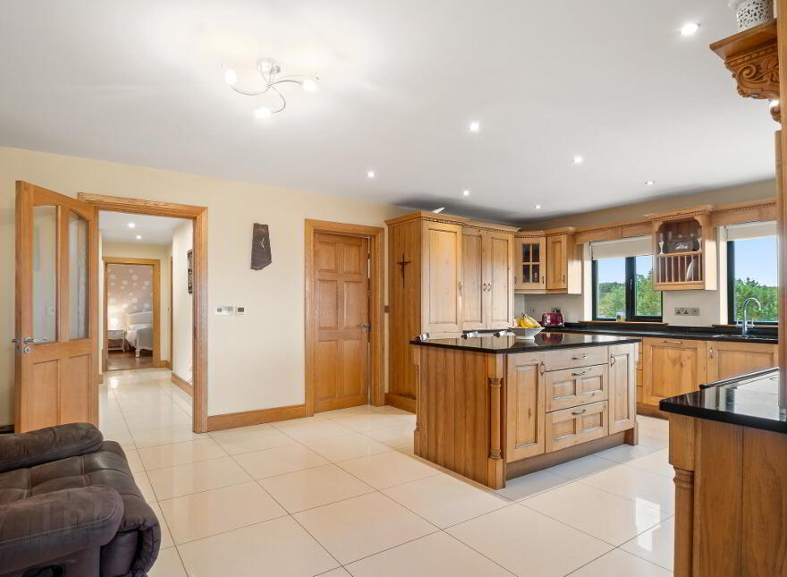 Gannoughs, Claddaghduff, H71F857