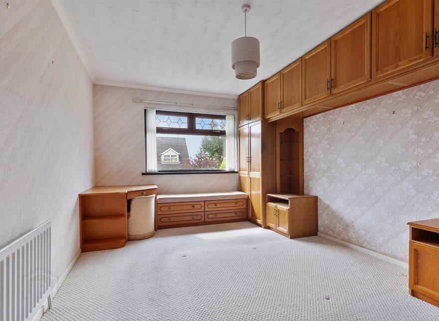8 Bradford Gardens, Carrickfergus, BT38 9EH