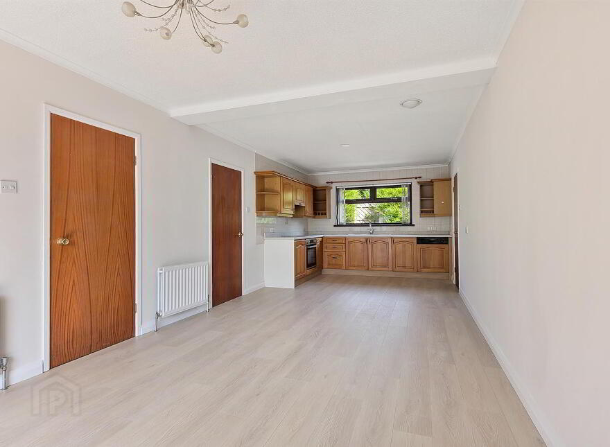 8 Bradford Gardens, Carrickfergus, BT38 9EH