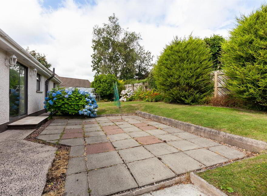 8 Bradford Gardens, Carrickfergus, BT38 9EH