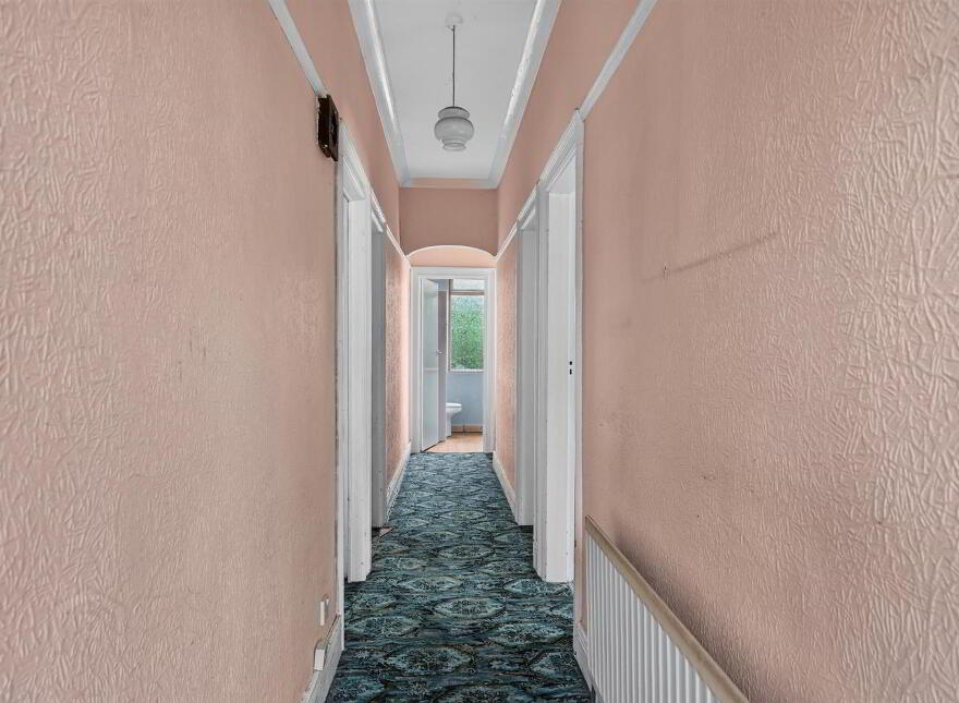 8 Prince Edward Park, Belfast, BT9 5FZ