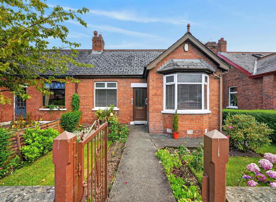 8 Prince Edward Park, Belfast, BT9 5FZ