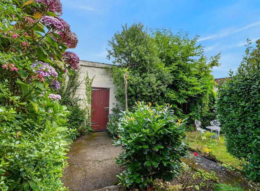 8 Prince Edward Park, Belfast, BT9 5FZ