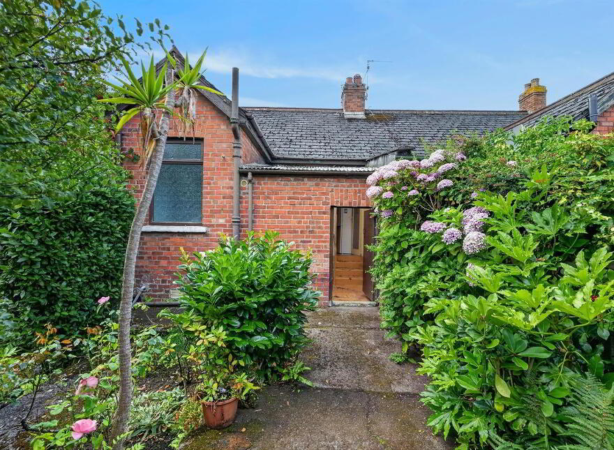 8 Prince Edward Park, Belfast, BT9 5FZ