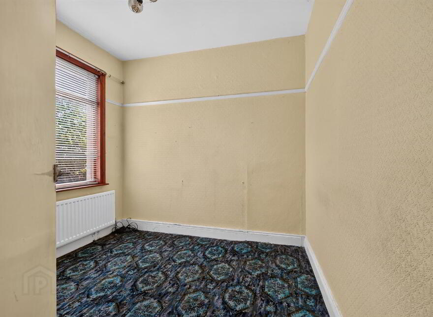 8 Prince Edward Park, Belfast, BT9 5FZ