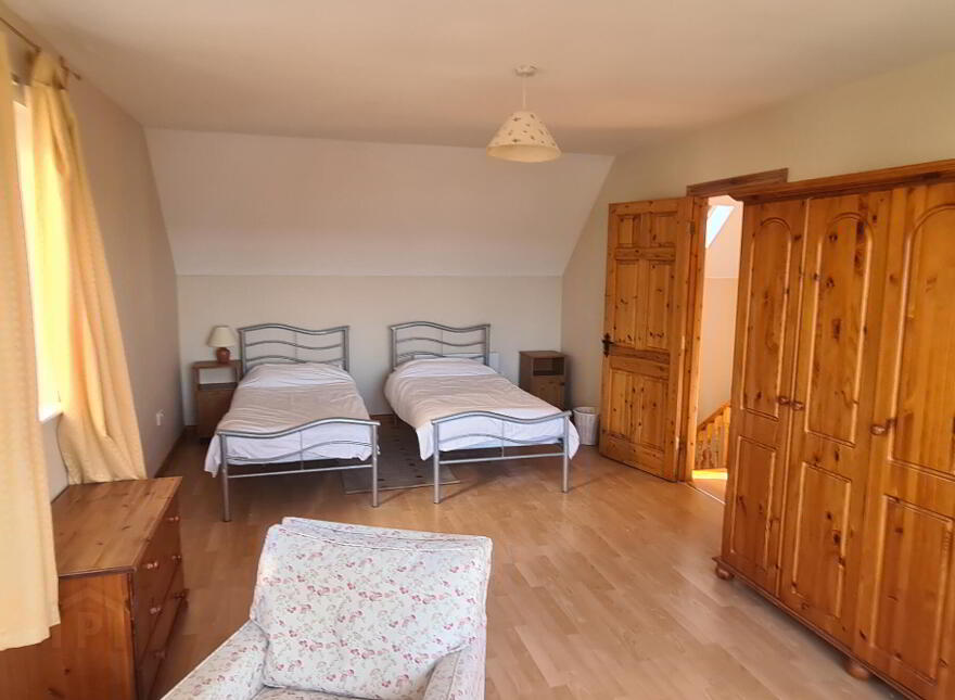 2 The Waterfront, Dromod, Carrick-On-Shannon, N41YW31