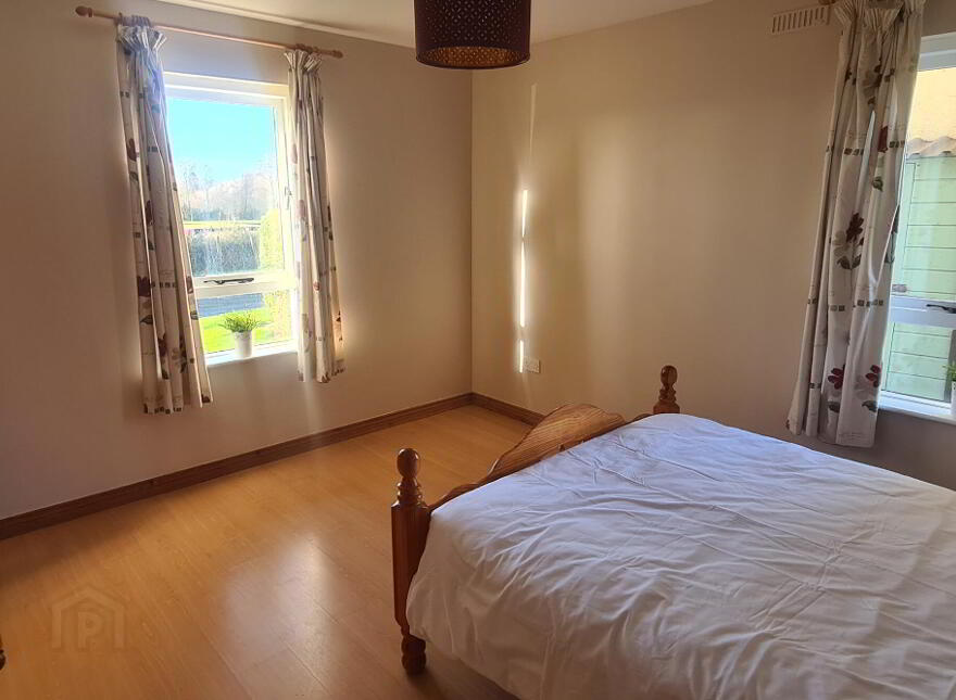 2 The Waterfront, Dromod, Carrick-On-Shannon, N41YW31