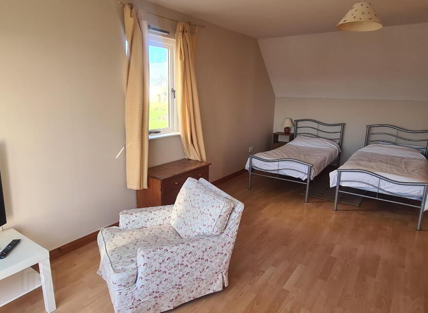 2 The Waterfront, Dromod, Carrick-On-Shannon, N41YW31