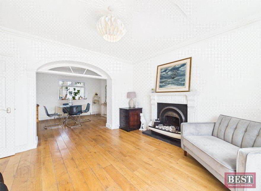 6 Osborne Promenade, Warrenpoint, Newry, BT34 3NQ