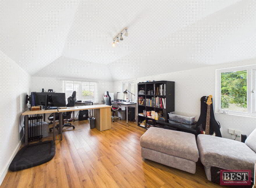 6 Osborne Promenade, Warrenpoint, Newry, BT34 3NQ
