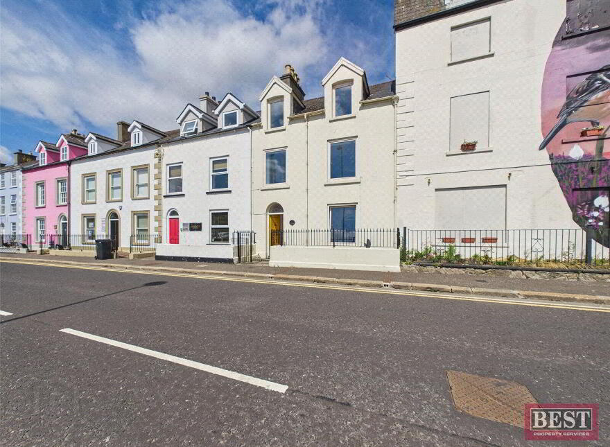 6 Osborne Promenade, Warrenpoint, Newry, BT34 3NQ