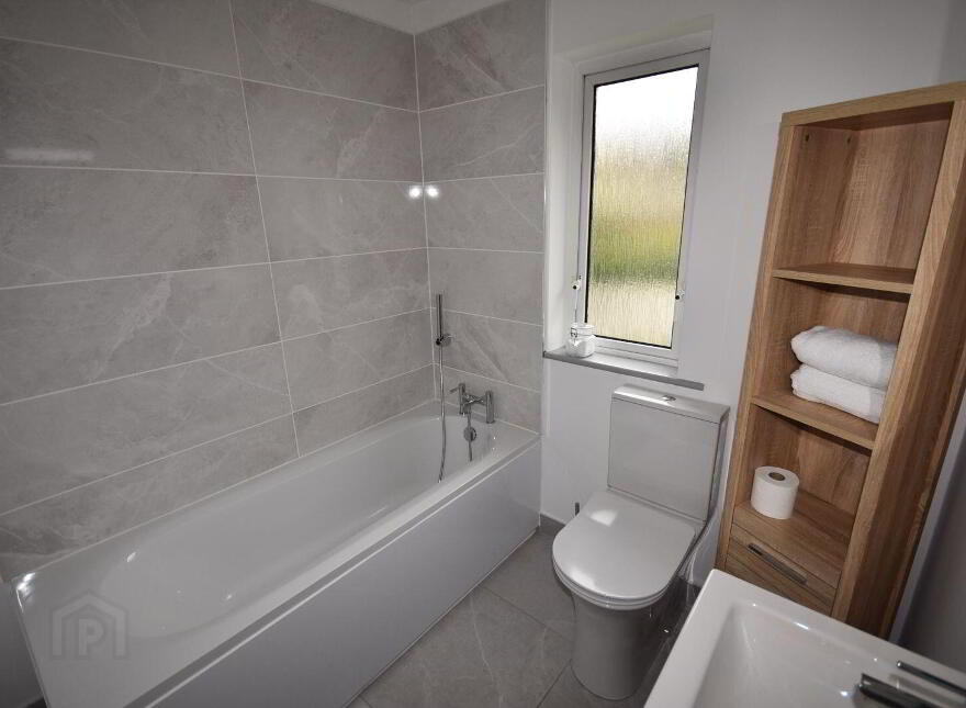 42 Whitethorn Grove, Letterkenny, F92EC5P